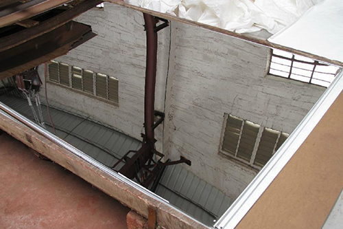 2205����־����